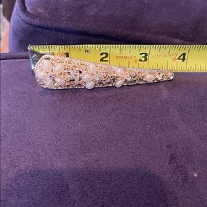 Elegant Silver and White Floral Hair Clip